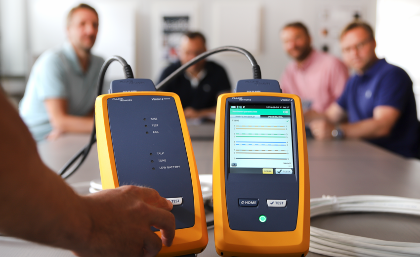 Fluke DSP-4300: Solusi Pengujian Jaringan Profesional