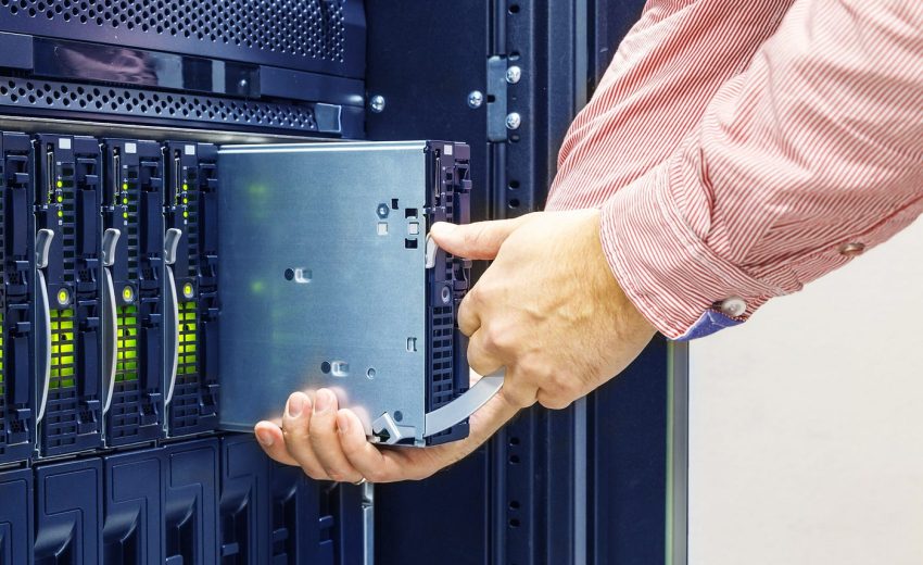 Sewa Server di Zealotus Network: Solusi Hemat Harga Termurah!